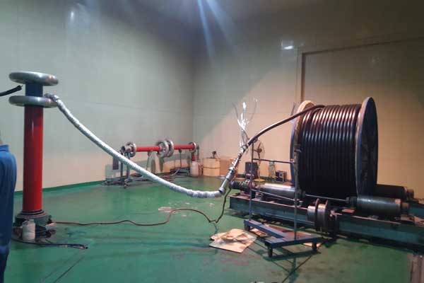 ZMS high-voltage testing of high-voltage or ultra-high-voltage cables